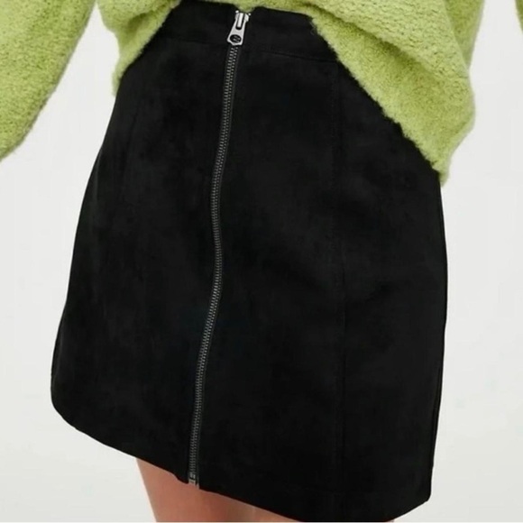 Aritzia Wilfred Free Leah High Waist A-line Faux Suede Leather Zip Up Mini Skirt - Picture 4 of 10
